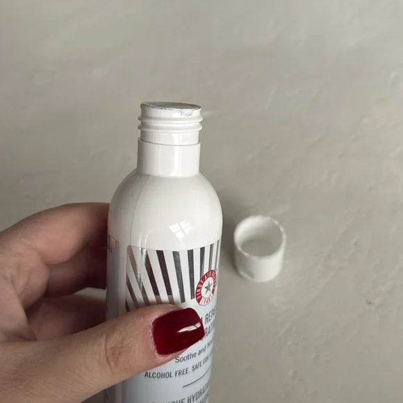 NEW- First Aid Beauty Ultra Repair Wild Oat Hydrating Toner - Picture 7 of 7